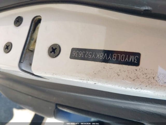 2019 TOYOTA YARIS L 9