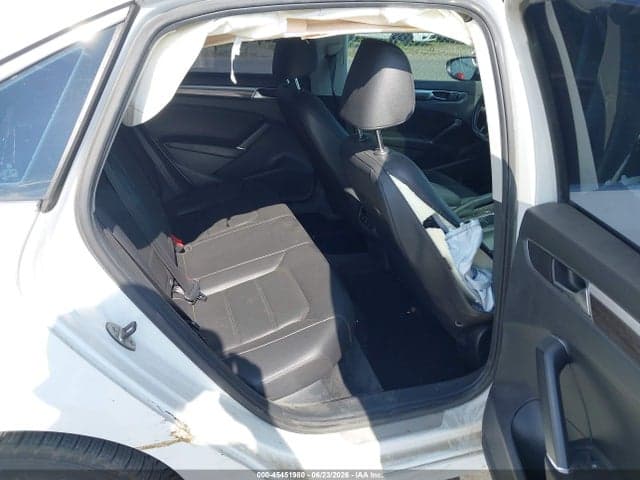 2018 VOLKSWAGEN PASSAT 2.0T SE 8