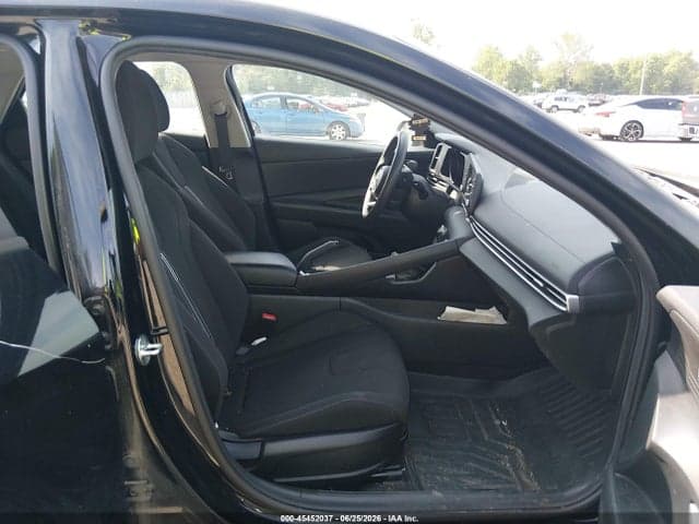 2023 HYUNDAI ELANTRA SEL 5