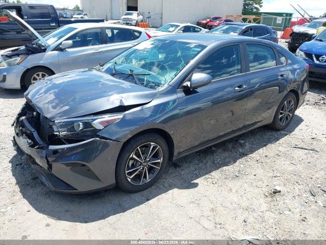 2024 KIA FORTE LXS 2