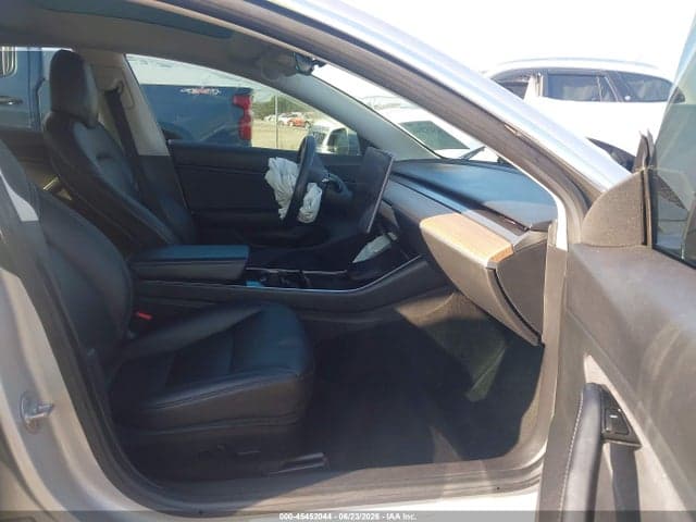 2018 TESLA MODEL 3 6