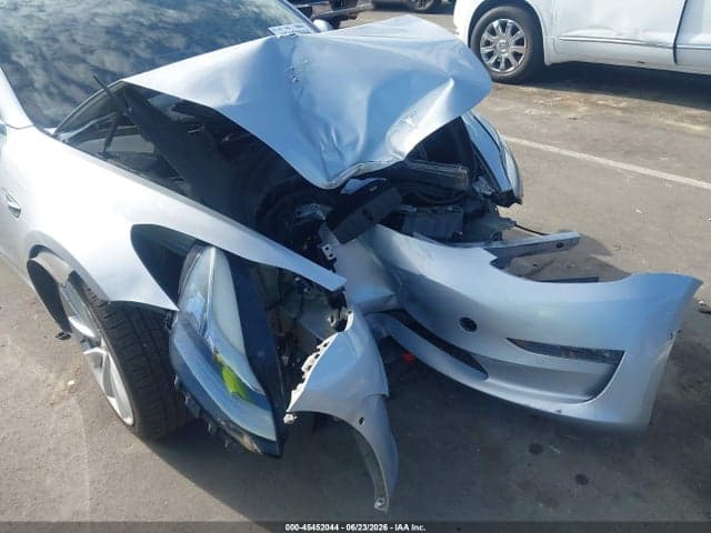 2018 TESLA MODEL 3 7