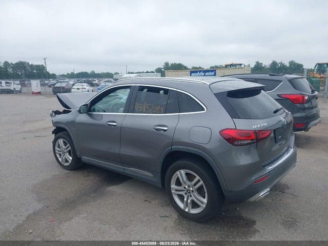 2021 MERCEDES-BENZ GLA 250 4MATIC 3