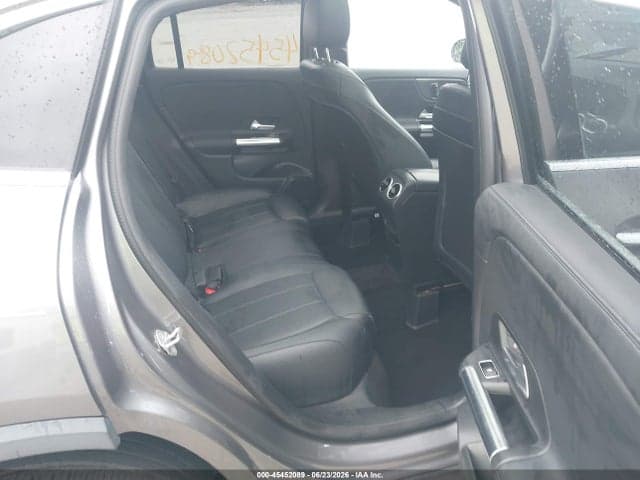 2021 MERCEDES-BENZ GLA 250 4MATIC 8