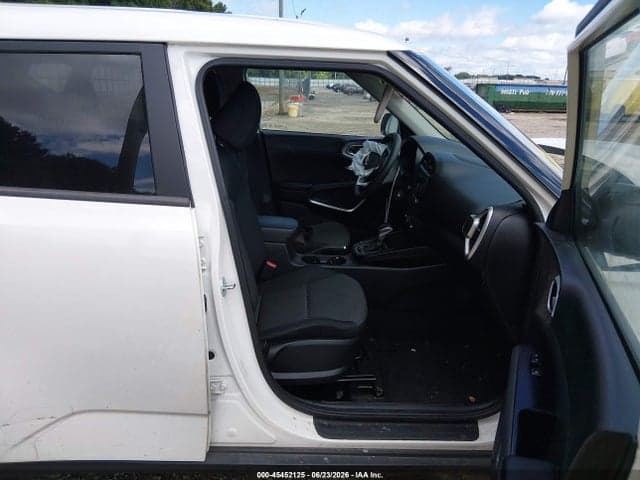 2023 KIA SOUL LX 5