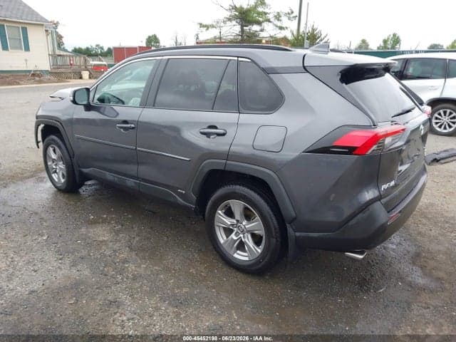 2025 TOYOTA RAV4 HYBRID XLE 3