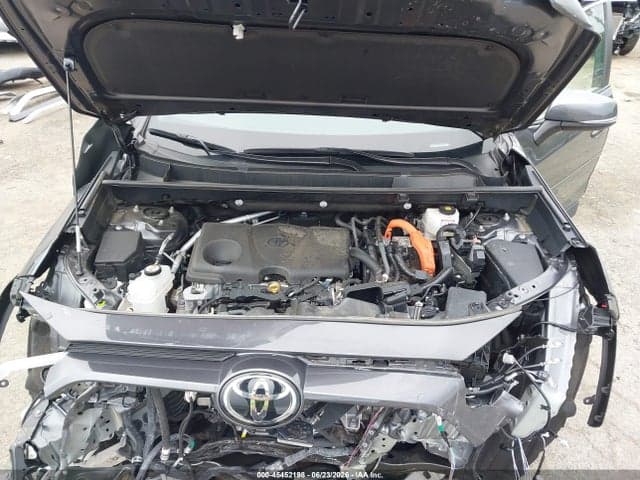 2025 TOYOTA RAV4 HYBRID XLE 10