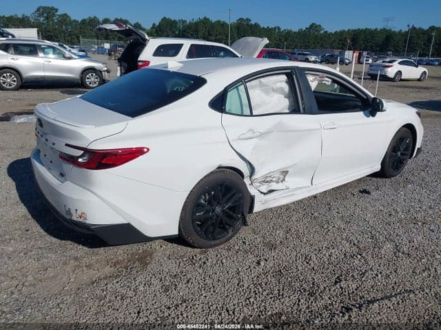 2026 TOYOTA CAMRY SE 4
