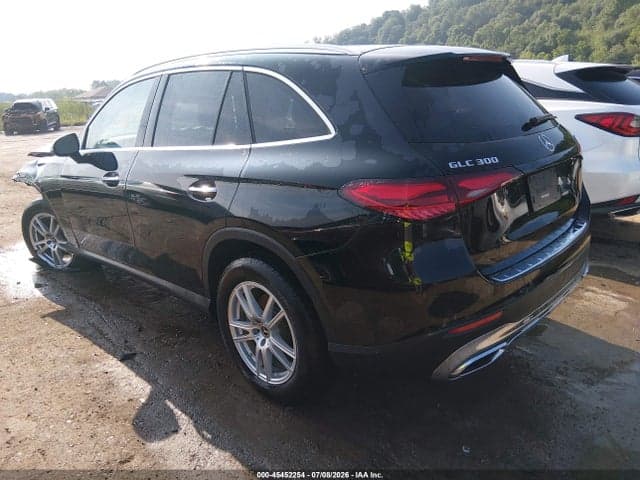 2023 MERCEDES-BENZ GLC 300 4MATIC SUV 3