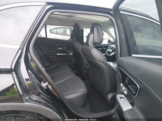 2023 MERCEDES-BENZ GLC 300 4MATIC SUV 8