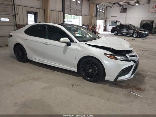 2021 TOYOTA CAMRY XSE 1