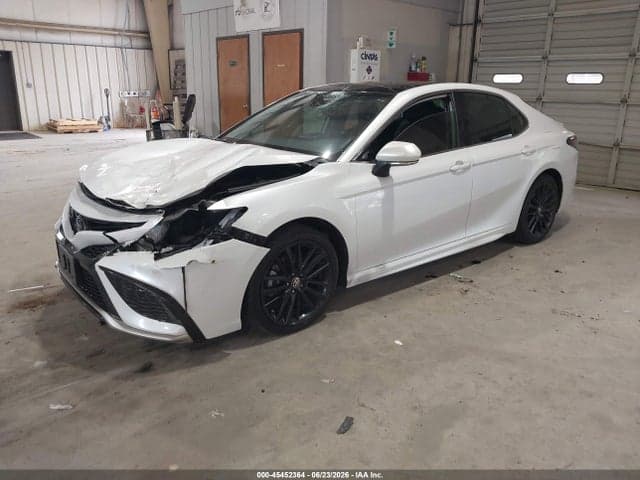 2021 TOYOTA CAMRY XSE 2