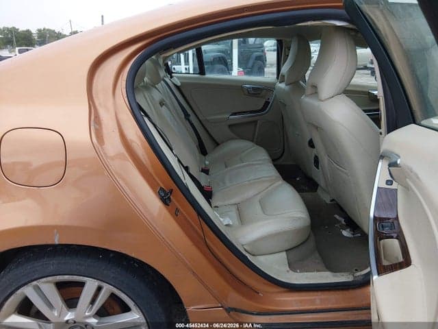 2011 VOLVO S60 T6 8