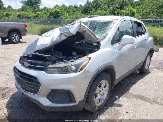 2020 CHEVROLET TRAX FWD LT 2
