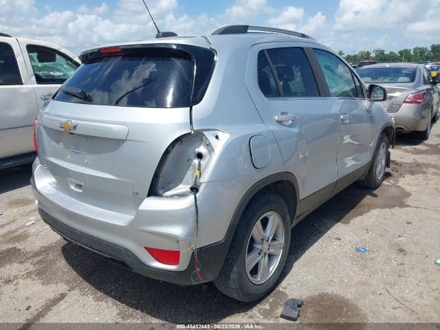 2020 CHEVROLET TRAX FWD LT 4