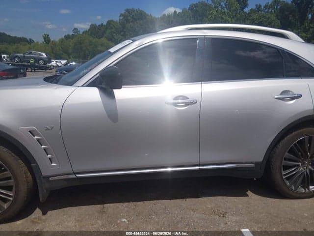 2017 INFINITI QX70 14