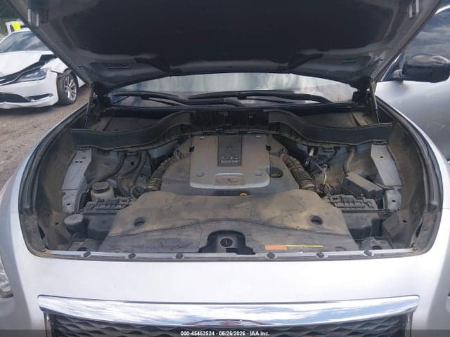 2017 INFINITI QX70 10