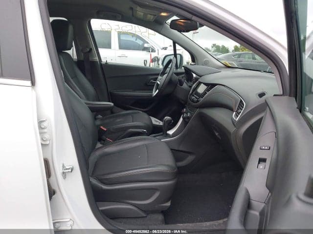 2020 CHEVROLET TRAX FWD LT 5