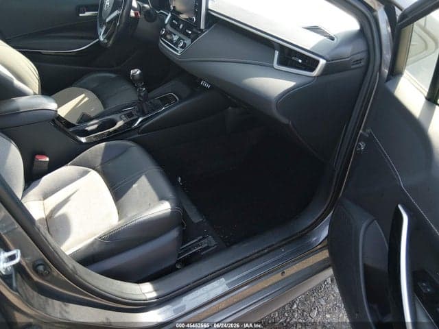 2022 TOYOTA COROLLA XSE 5