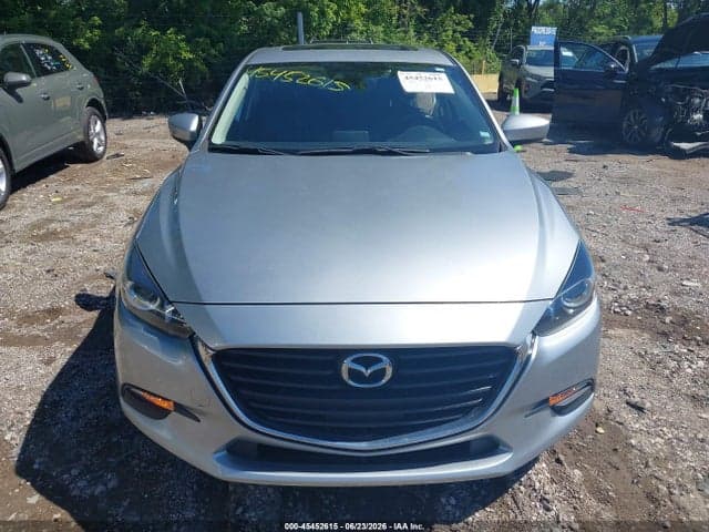 2018 MAZDA MAZDA3 TOURING 11