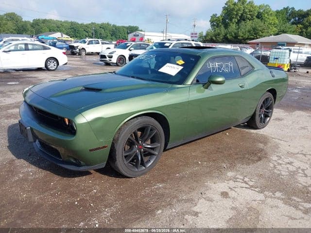 2018 DODGE CHALLENGER SXT 2