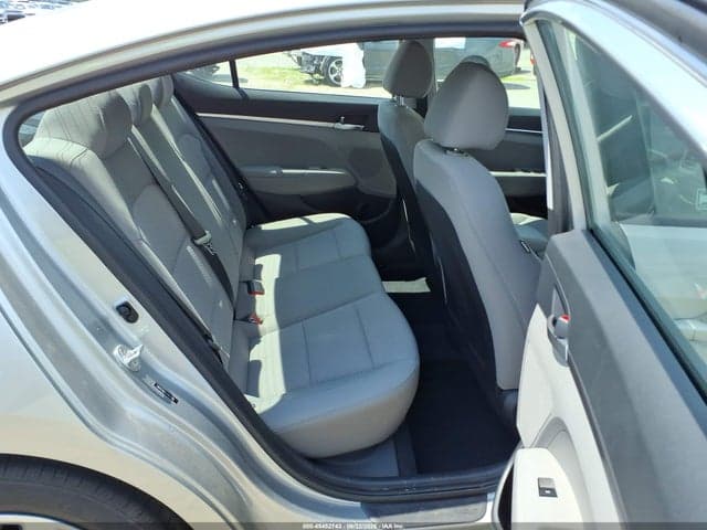 2020 HYUNDAI ELANTRA SE 8
