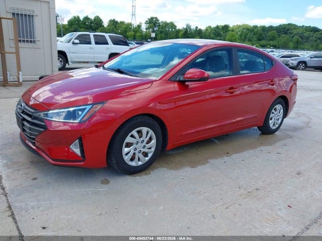 2019 HYUNDAI ELANTRA SE 2