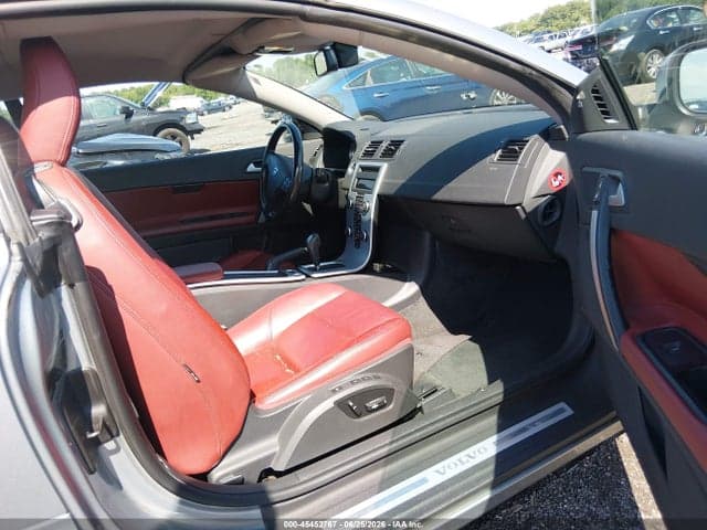 2011 VOLVO C70 T5 5