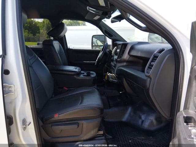 2023 RAM 3500 TRADESMAN 4X4 8' BOX 5