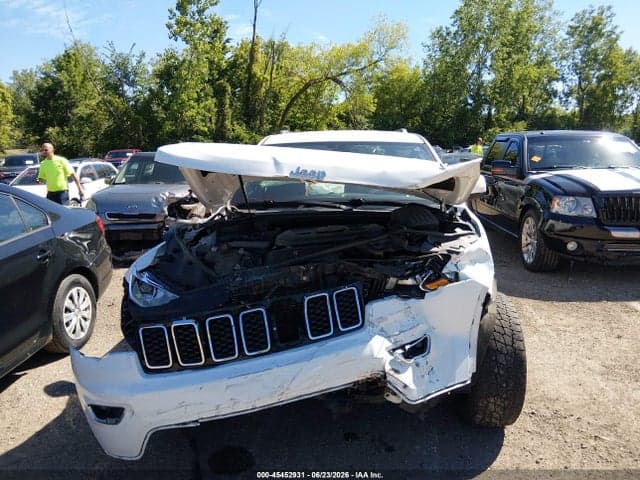 2018 JEEP GRAND CHEROKEE LAREDO E 4X4 12