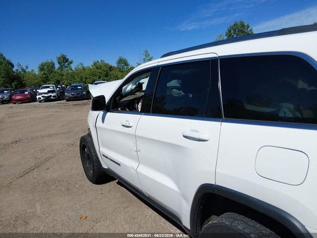 2018 JEEP GRAND CHEROKEE LAREDO E 4X4 14