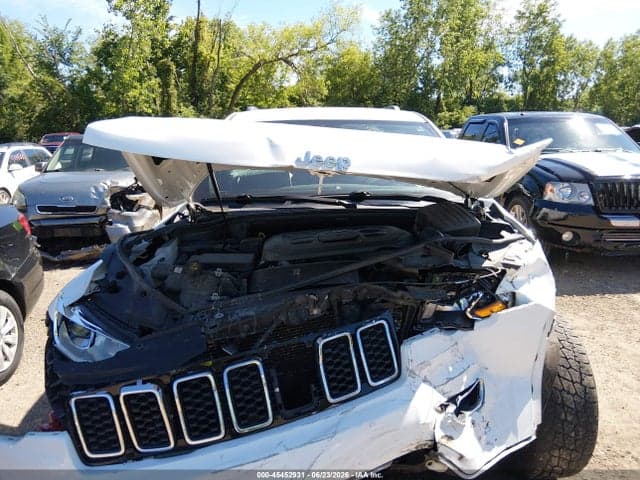 2018 JEEP GRAND CHEROKEE LAREDO E 4X4 6