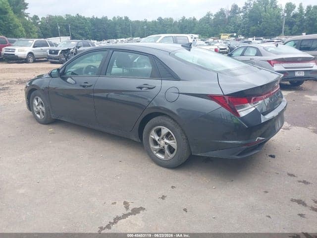 2021 HYUNDAI ELANTRA SE 3