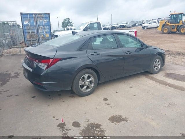 2021 HYUNDAI ELANTRA SE 4