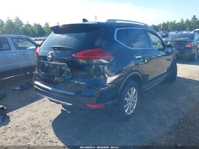 2017 NISSAN ROGUE SV 4