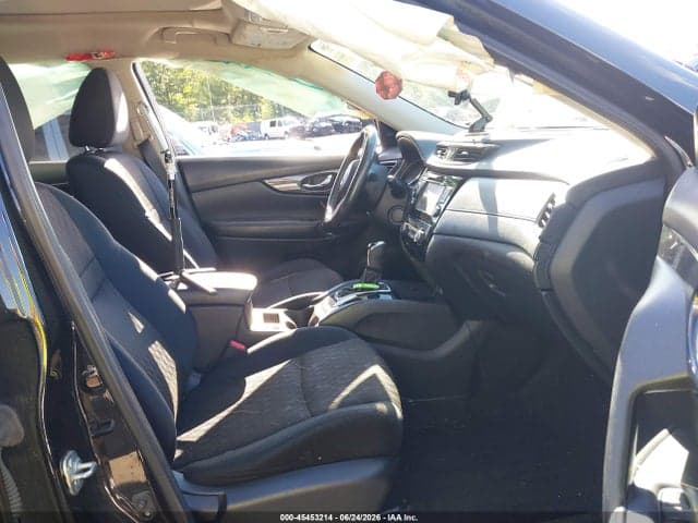 2017 NISSAN ROGUE SV 5