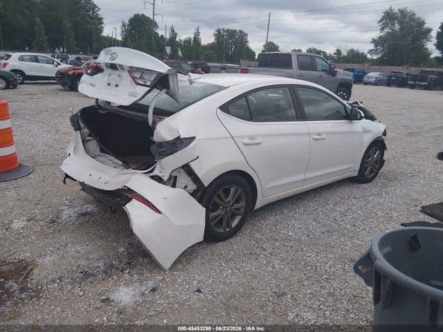 2017 HYUNDAI ELANTRA SE 4