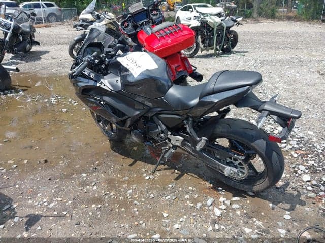 2026 KAWASAKI EX650 R 3