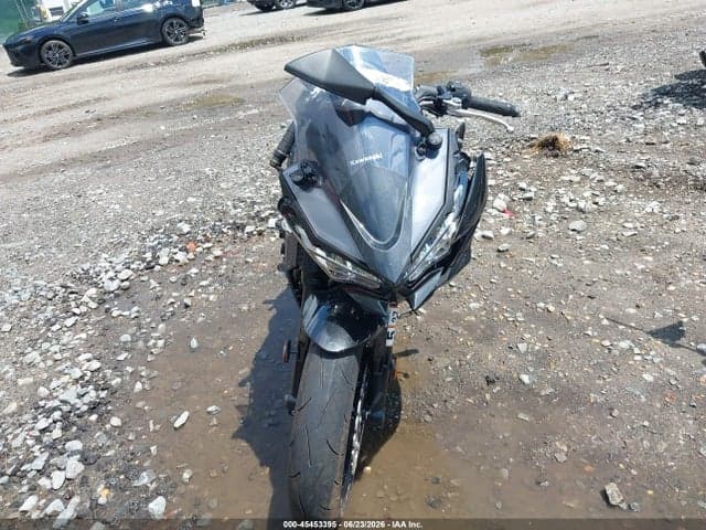 2026 KAWASAKI EX650 R 5