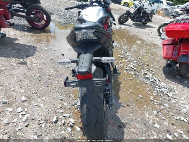 2026 KAWASAKI EX650 R 6