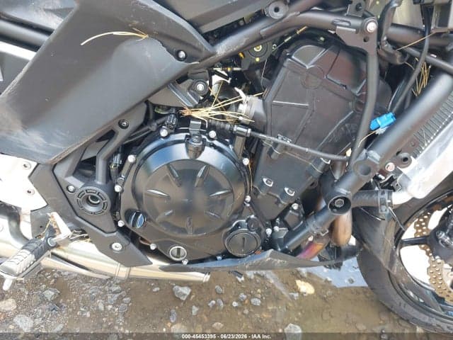 2026 KAWASAKI EX650 R 8