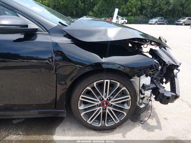 2021 KIA FORTE GT 18