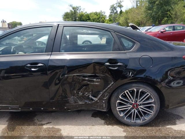 2021 KIA FORTE GT 19