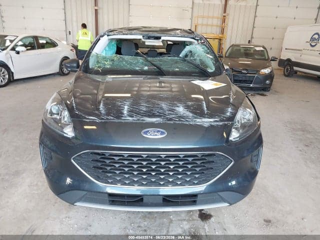 2022 FORD ESCAPE SE 11