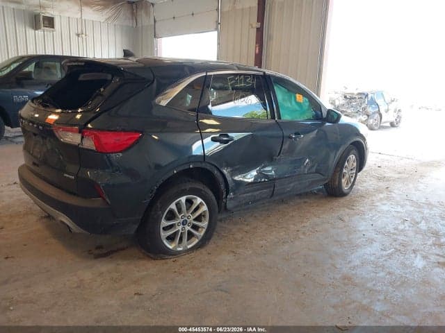 2022 FORD ESCAPE SE 4