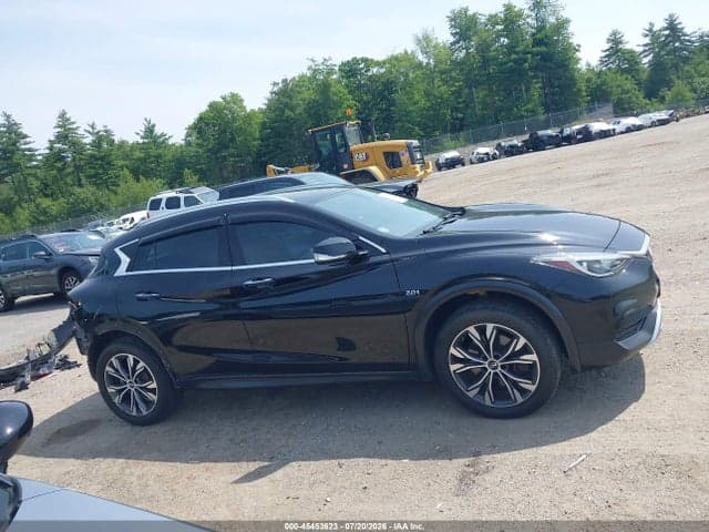 2018 INFINITI QX30 LUXURY 14