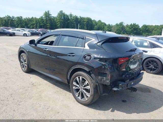 2018 INFINITI QX30 LUXURY 3
