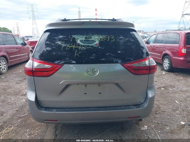 2017 TOYOTA SIENNA LE 8 PASSENGER 16