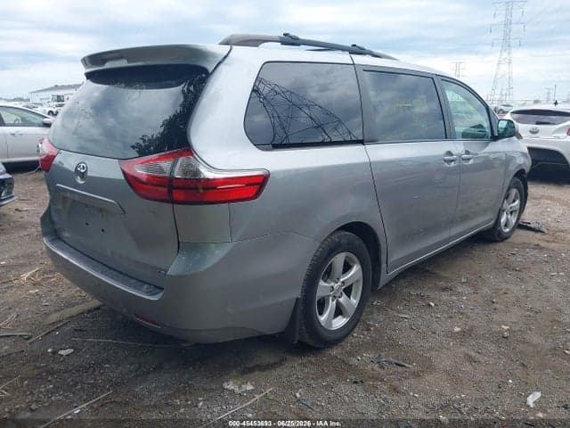 2017 TOYOTA SIENNA LE 8 PASSENGER 4