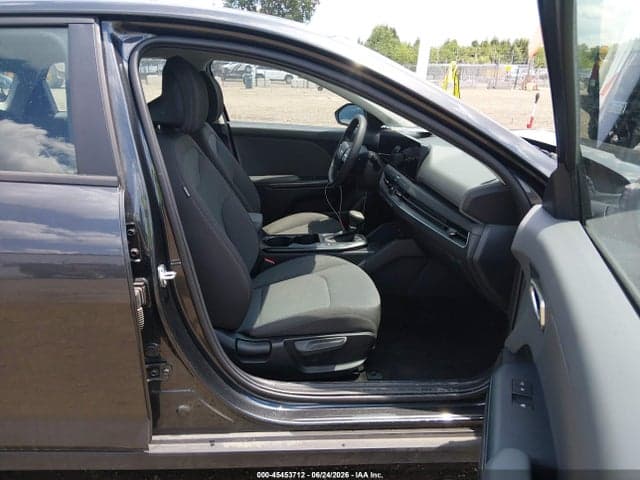2025 KIA K4 LXS 5